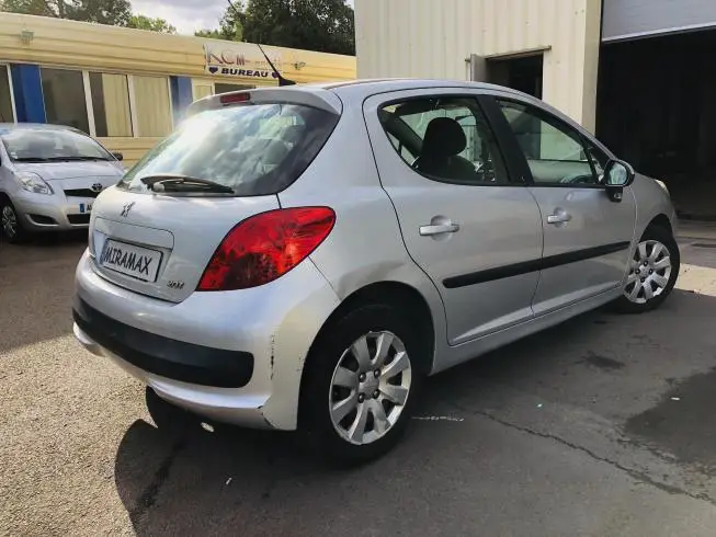 Peugeot 207 2009 thumbnail 4