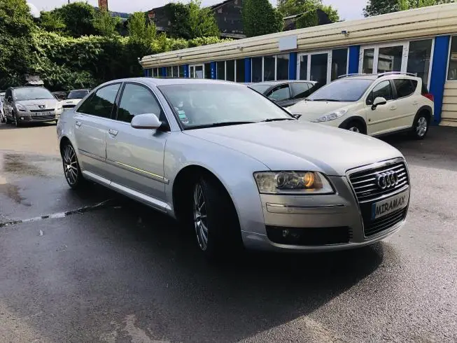 Audi A8 2006 thumbnail 3