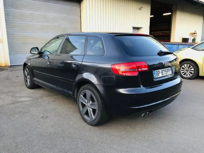 Audi A3 2010 thumbnail 5