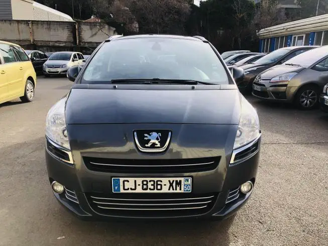 Peugeot 5008 2012 thumbnail 2