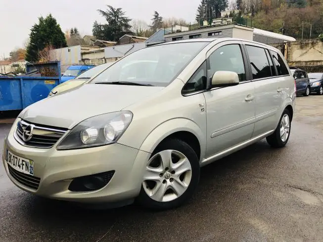 Opel ZAFIRA 2011 thumbnail 1