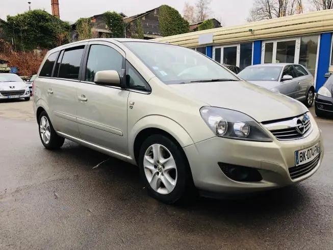 Opel ZAFIRA 2011 thumbnail 3