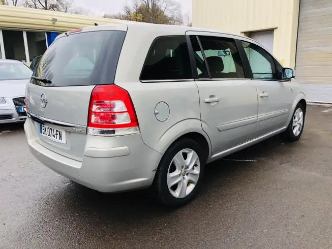Opel ZAFIRA 2011 thumbnail 4