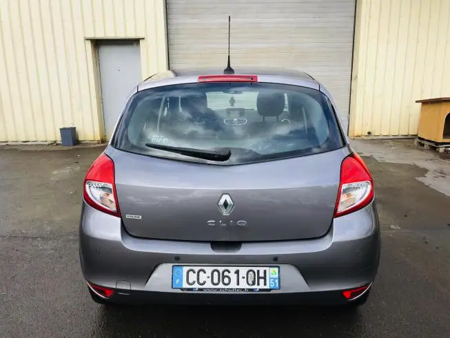 Renault CLIO 2012 thumbnail 5