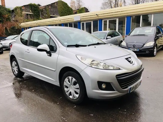 Peugeot 207 2010 thumbnail 3
