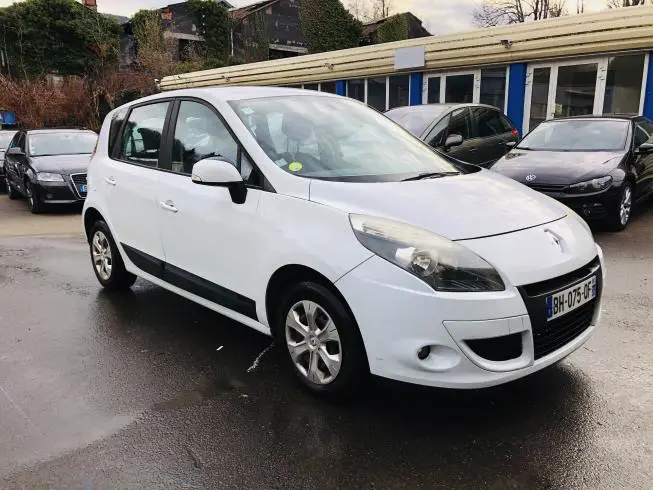 Renault SCENIC 2011 thumbnail 3