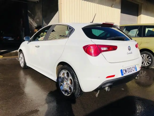 Alfa Romeo GIULIETTA 2013 thumbnail 5