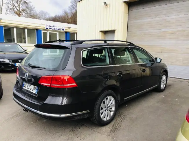 Volkswagen PASSAT SW 2011 thumbnail 4