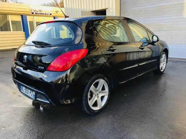 Peugeot 308 2008 thumbnail 4