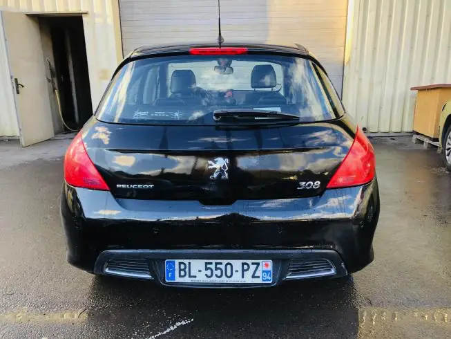 Peugeot 308 2008 thumbnail 5