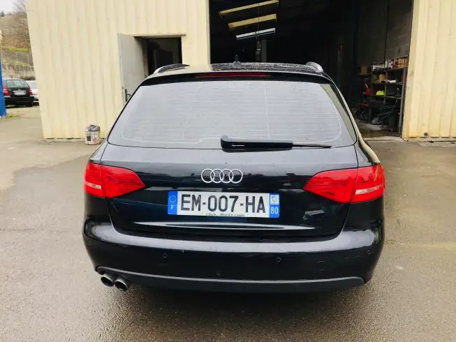 Audi A4 2009 thumbnail 5