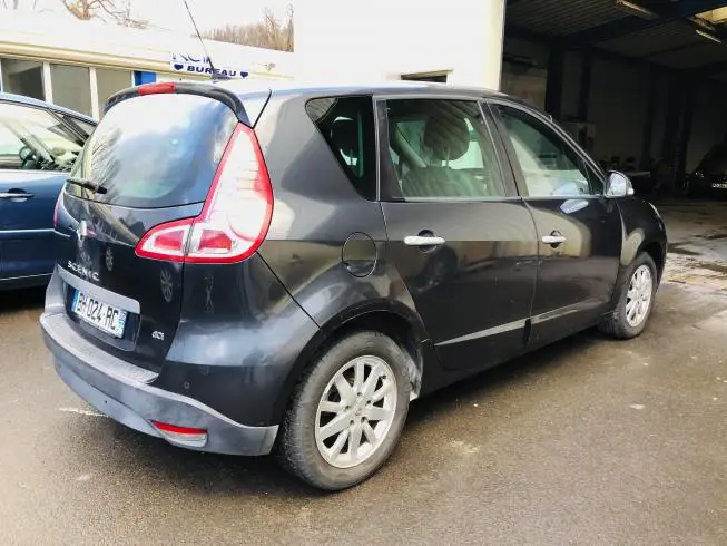 Renault SCENIC 2011 thumbnail 4