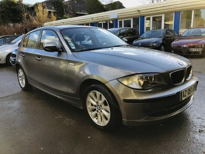 Bmw SERIE 1 2010 thumbnail 3