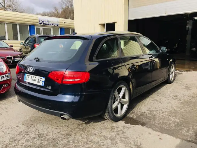 Audi A4 2009 thumbnail 4