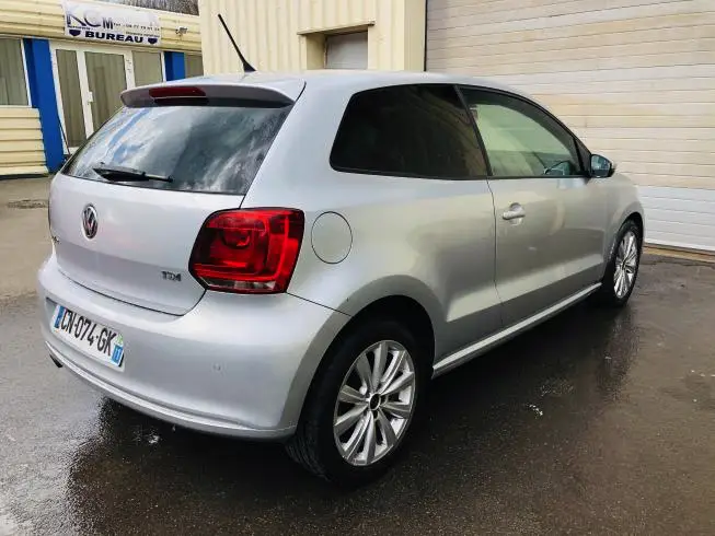 Volkswagen POLO 2013 thumbnail 3