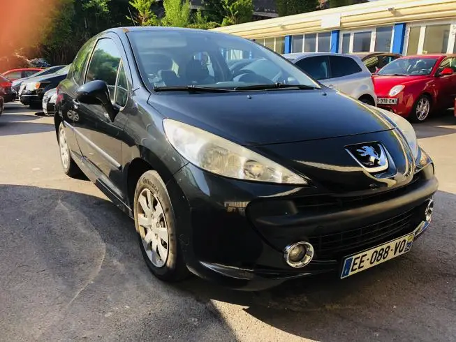 Peugeot 207 2008 thumbnail 3