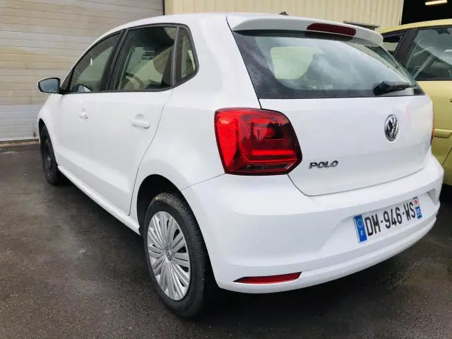 Volkswagen POLO 2015 thumbnail 5