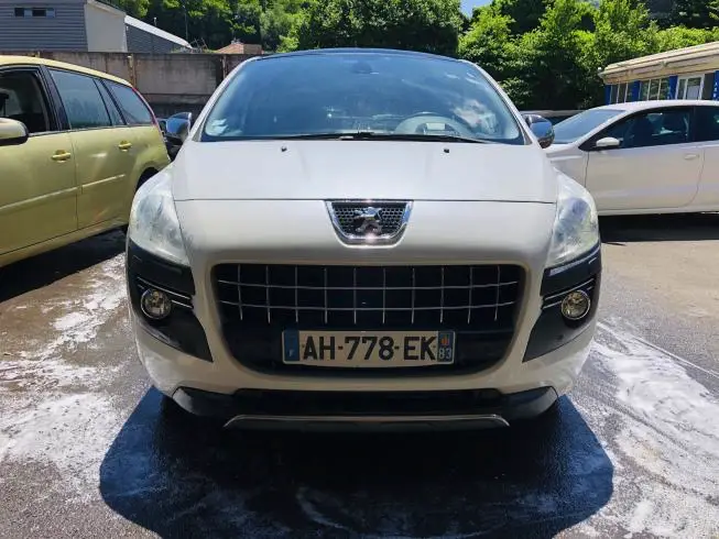 Peugeot 3008 2010 thumbnail 2