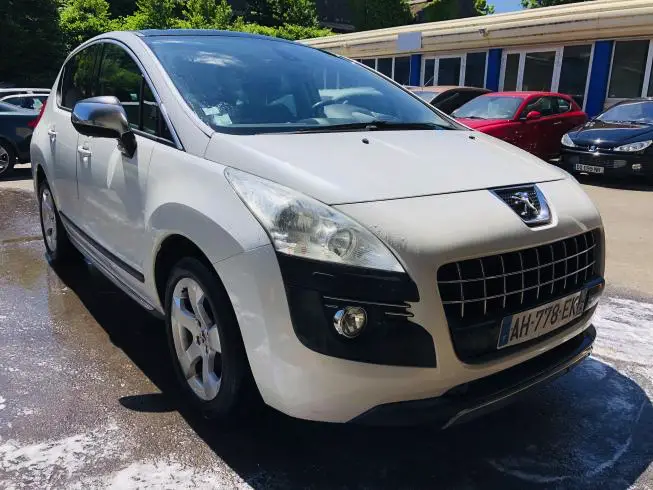 Peugeot 3008 2010 thumbnail 3