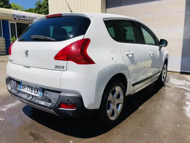 Peugeot 3008 2010 thumbnail 4