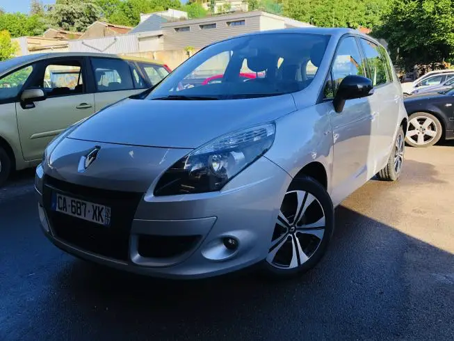 Renault SCENIC 2011 thumbnail 1