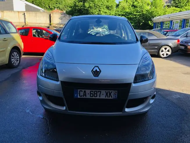 Renault SCENIC 2011 thumbnail 2