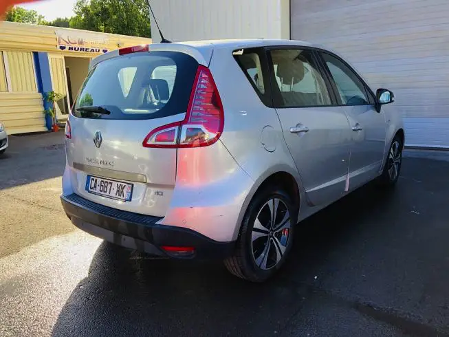Renault SCENIC 2011 thumbnail 4