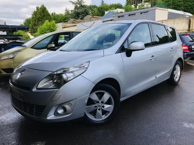 Renault SCENIC 2010 thumbnail 1