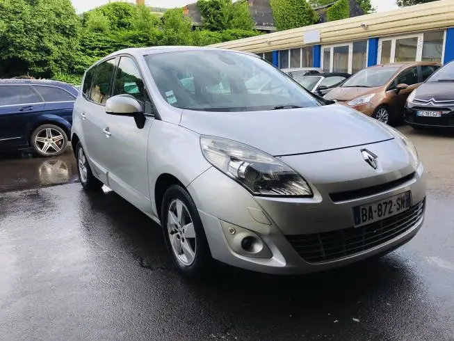 Renault SCENIC 2010 thumbnail 3