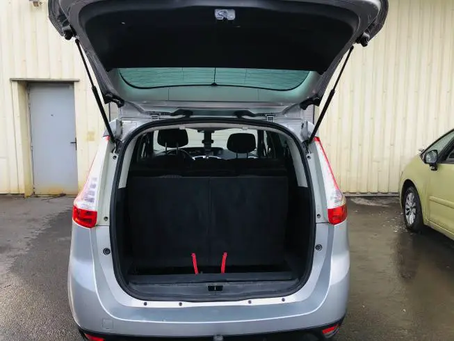 Renault SCENIC 2010 thumbnail 5