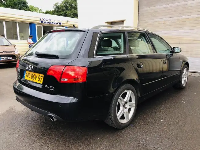 Audi A4 2005 thumbnail 4