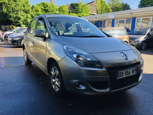 Renault SCENIC 2012 thumbnail 3