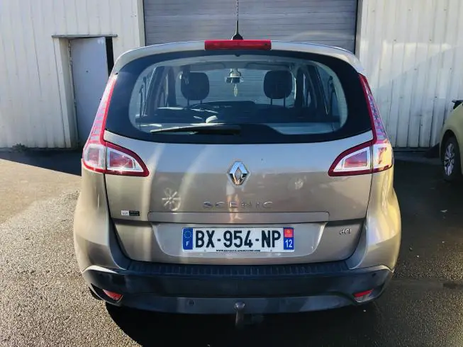 Renault SCENIC 2012 thumbnail 5