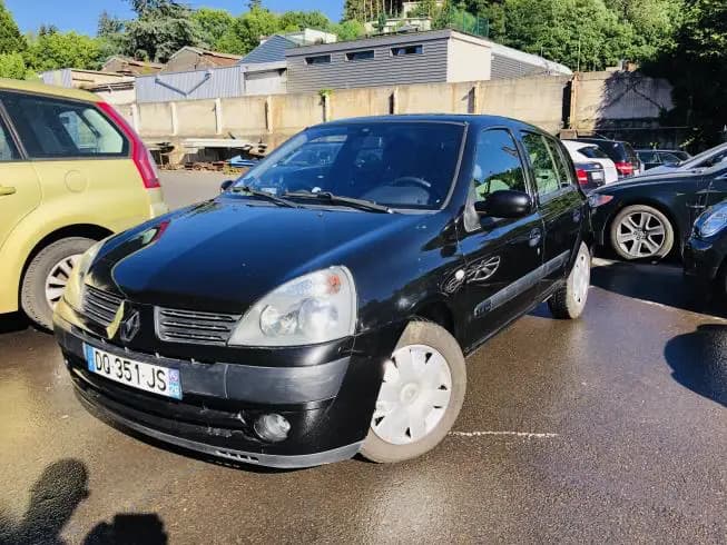 Renault CLIO 2004 thumbnail 1