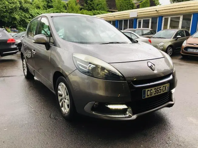Renault SCENIC 2012 thumbnail 3