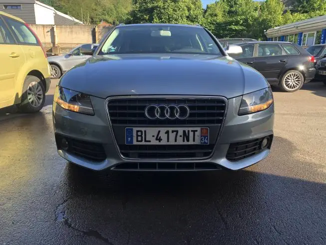 Audi A4 2011 thumbnail 2