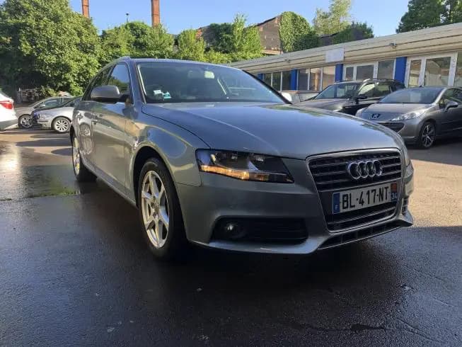 Audi A4 2011 thumbnail 3