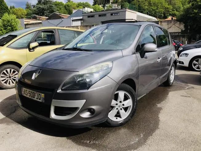 Renault SCENIC 2010 thumbnail 1