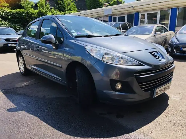 Peugeot 207 2010 thumbnail 3