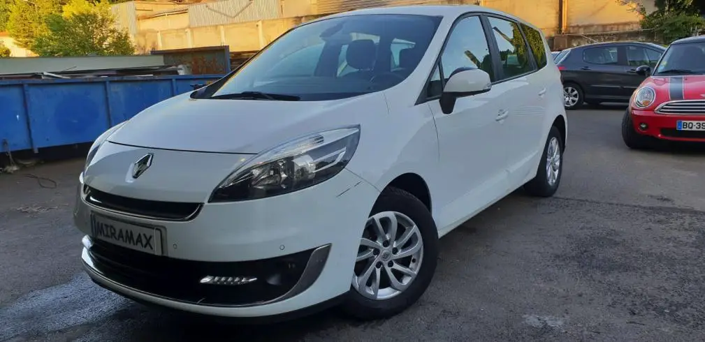 Renault SCENIC 2013 thumbnail 1