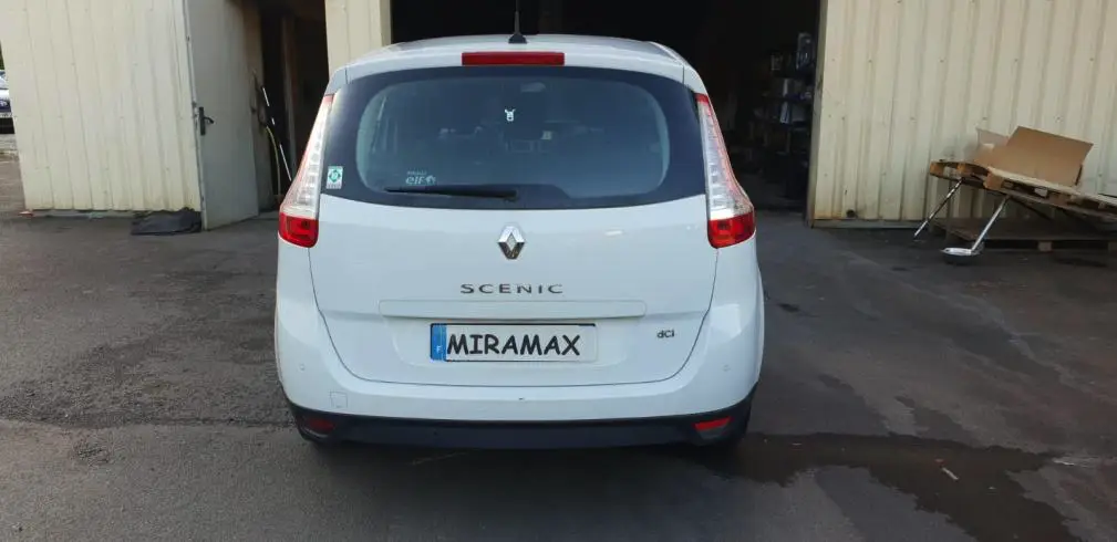 Renault SCENIC 2013 thumbnail 3
